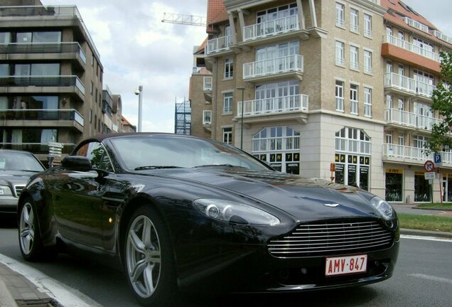 Aston Martin V8 Vantage Roadster