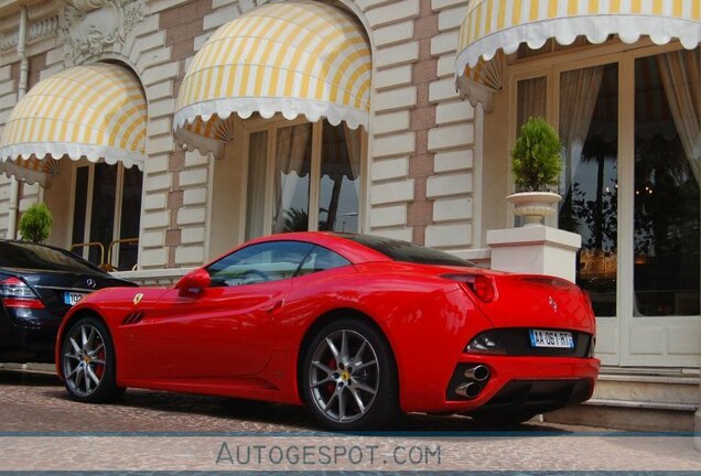 Ferrari California