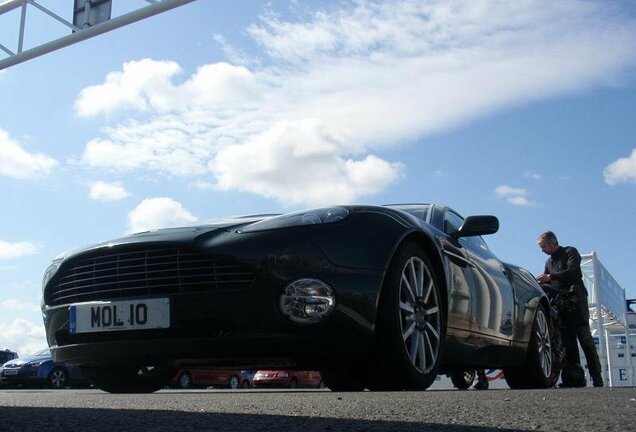 Aston Martin Vanquish S