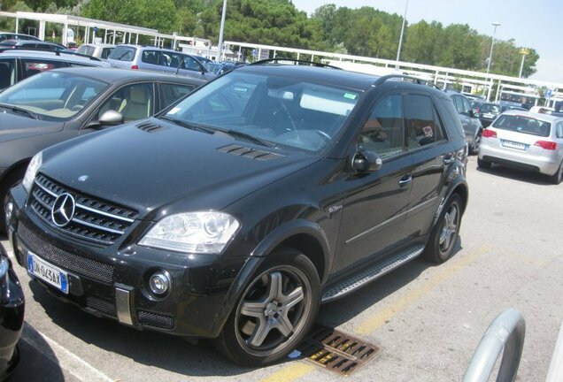 Mercedes-Benz ML 63 AMG W164