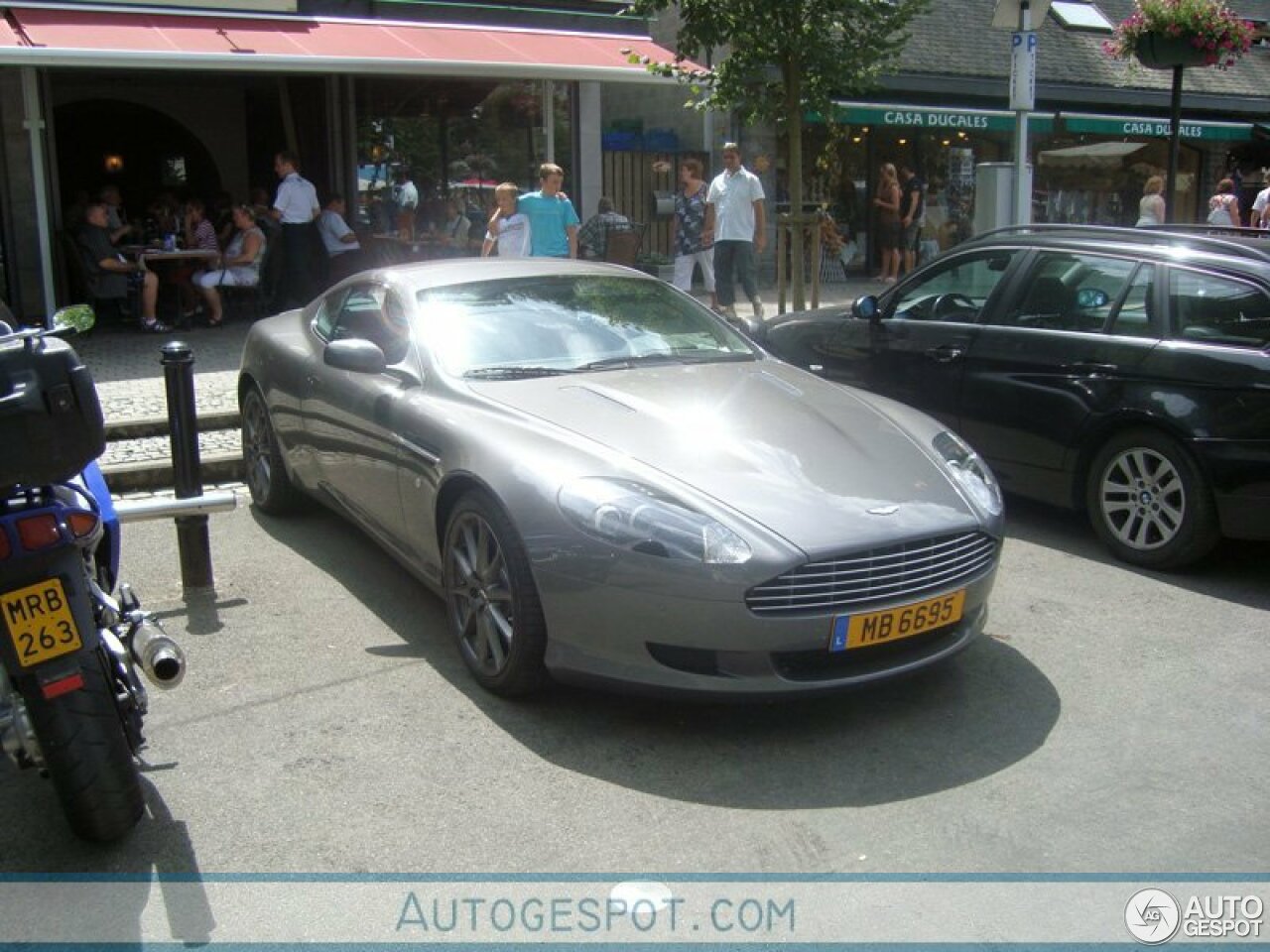 Aston Martin DB9