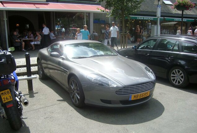 Aston Martin DB9