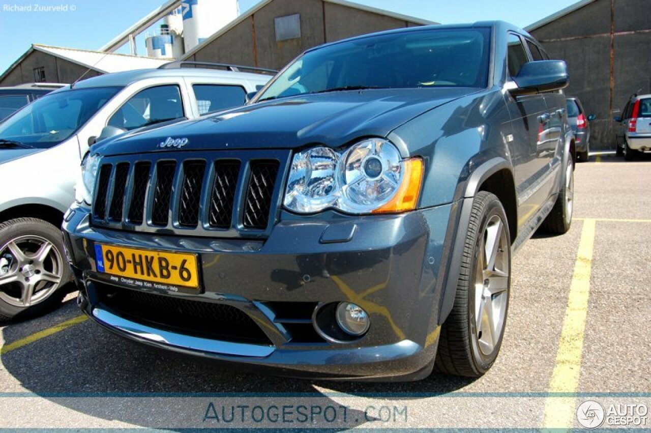 Jeep Grand Cherokee SRT-8 2005