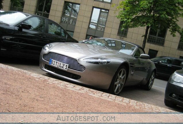 Aston Martin V8 Vantage Roadster