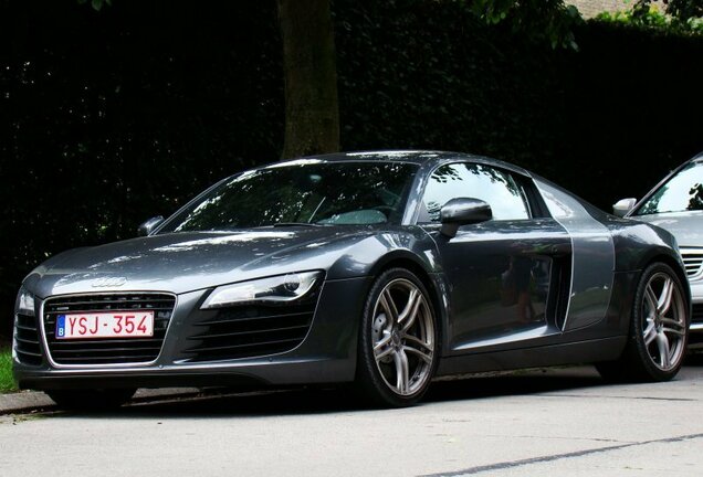 Audi R8