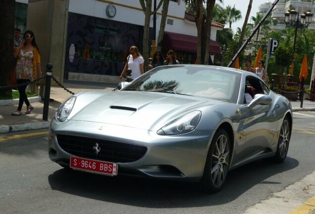 Ferrari California