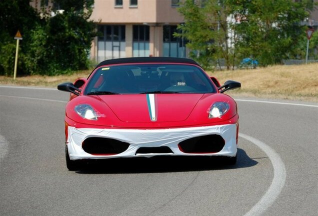 Ferrari Scuderia Spider 16M