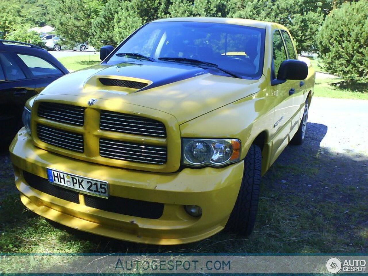 Dodge RAM SRT-10 Quad-Cab Yellow Fever Edition