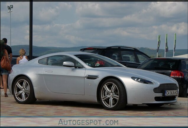 Aston Martin V8 Vantage