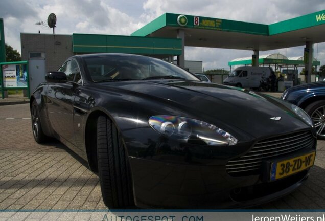 Aston Martin V8 Vantage