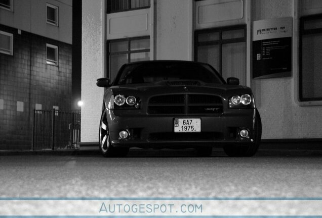 Dodge Charger SRT-8