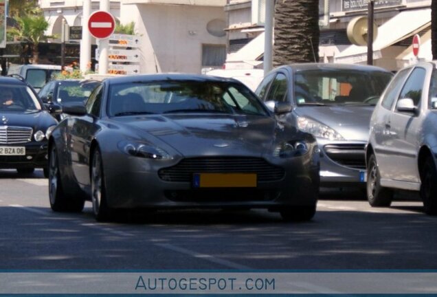 Aston Martin V8 Vantage