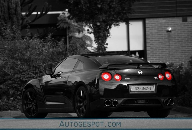 Nissan GT-R