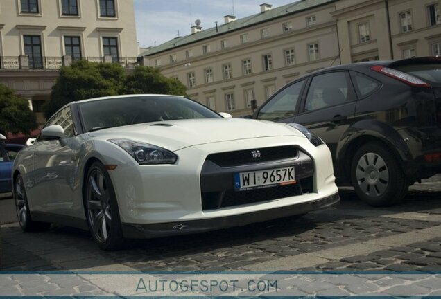 Nissan GT-R