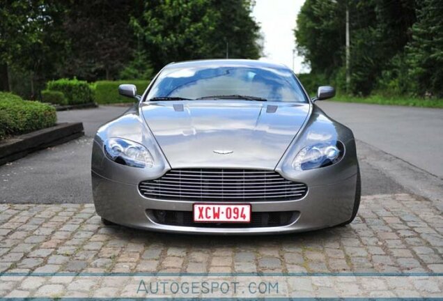 Aston Martin V8 Vantage