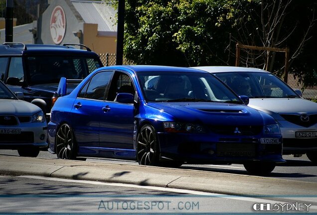 Mitsubishi Lancer Evolution IX FQ