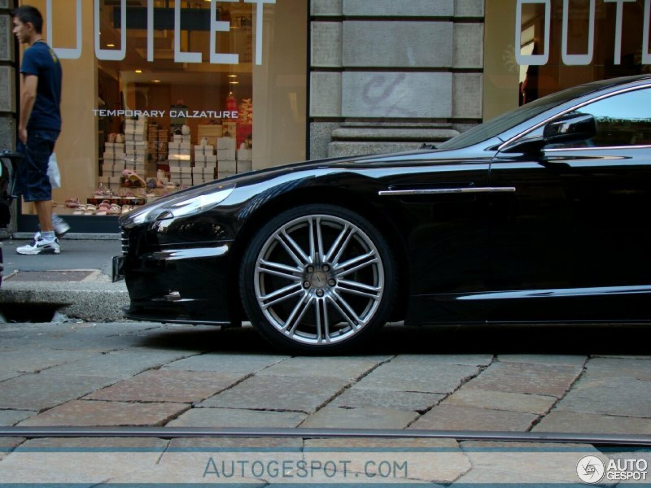 Aston Martin DBS