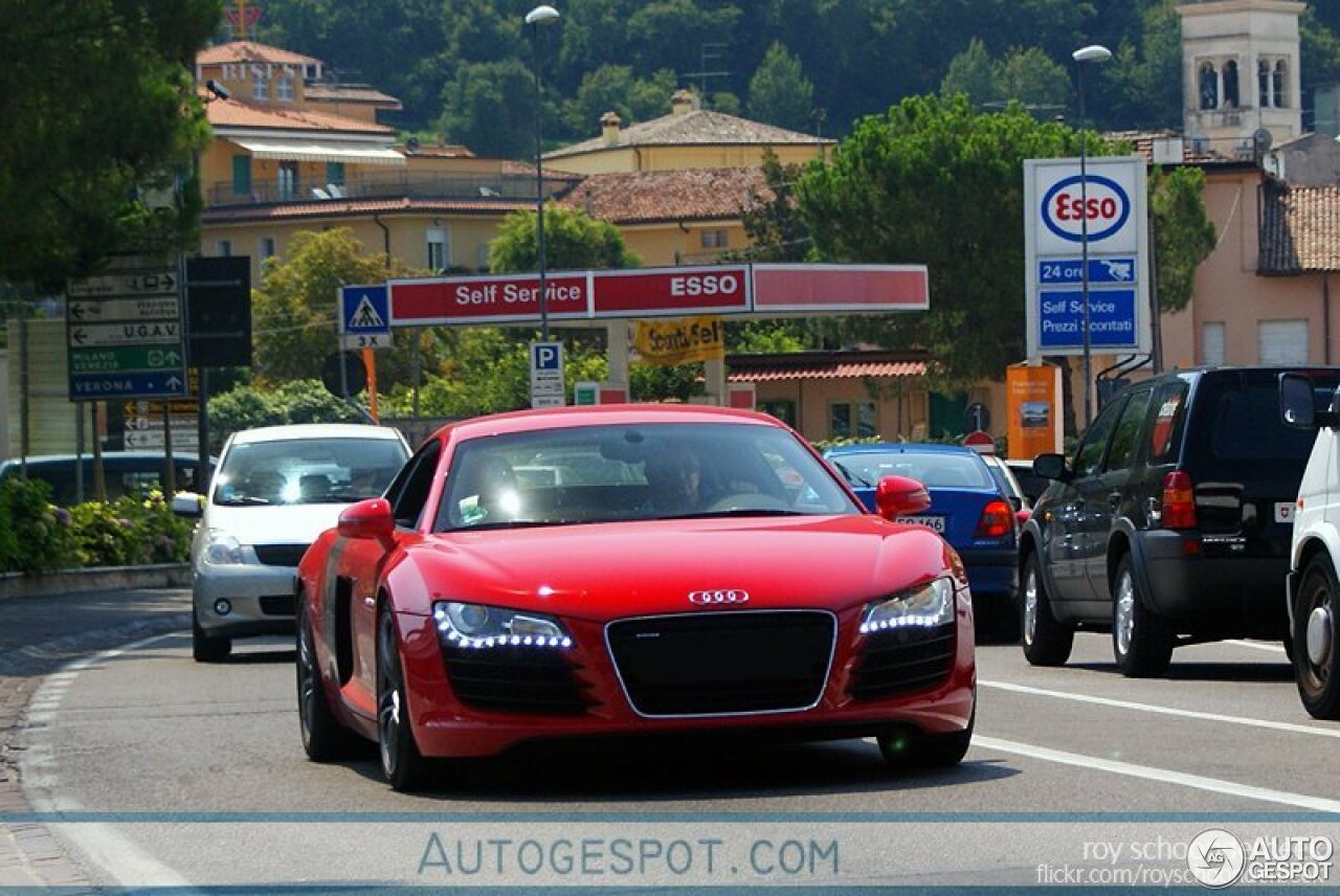 Audi R8