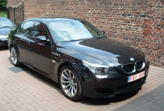 BMW M5 E60 2005