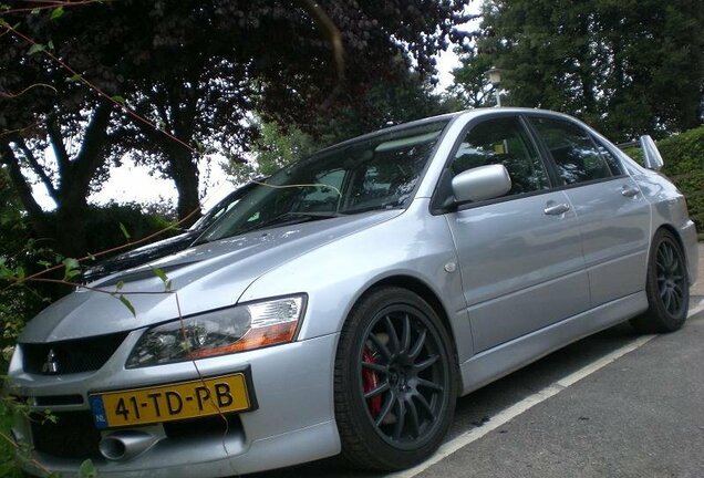 Mitsubishi Lancer Evolution IX