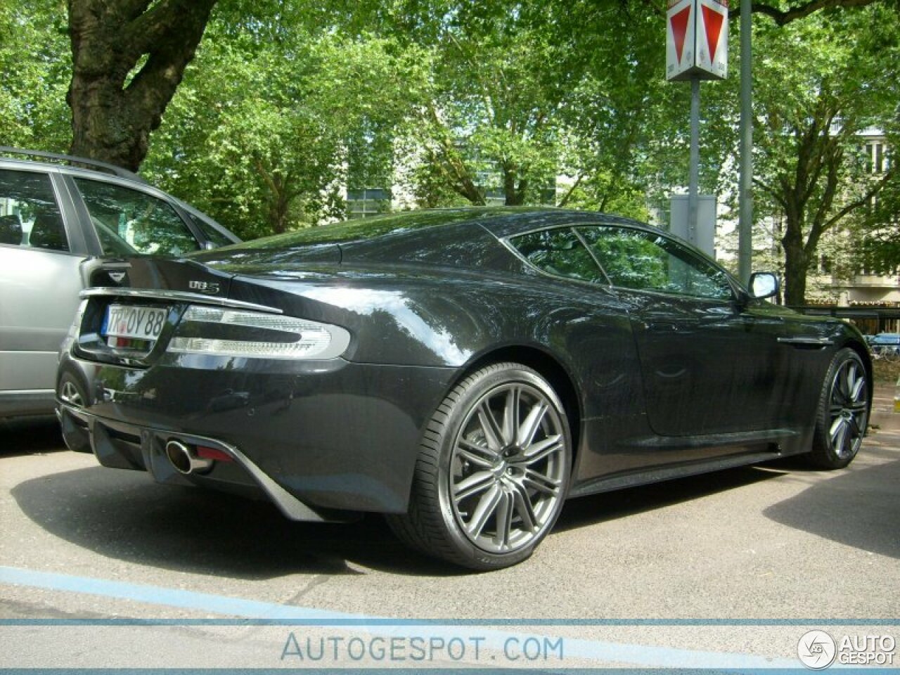 Aston Martin DBS