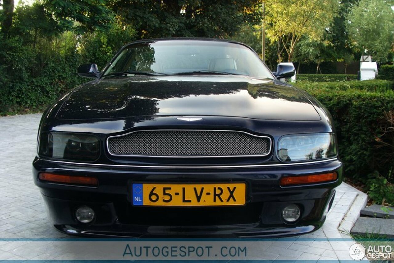 Aston Martin V8 Coupe