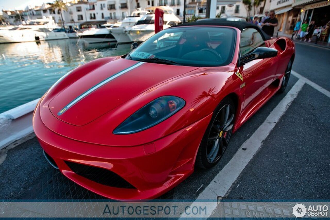 Ferrari Scuderia Spider 16M