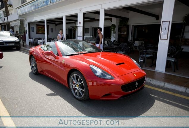 Ferrari California