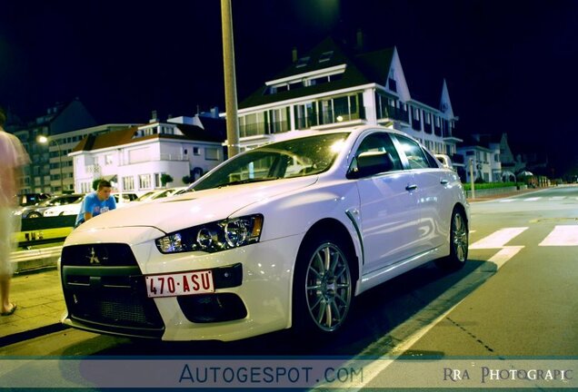 Mitsubishi Lancer Evolution X RS