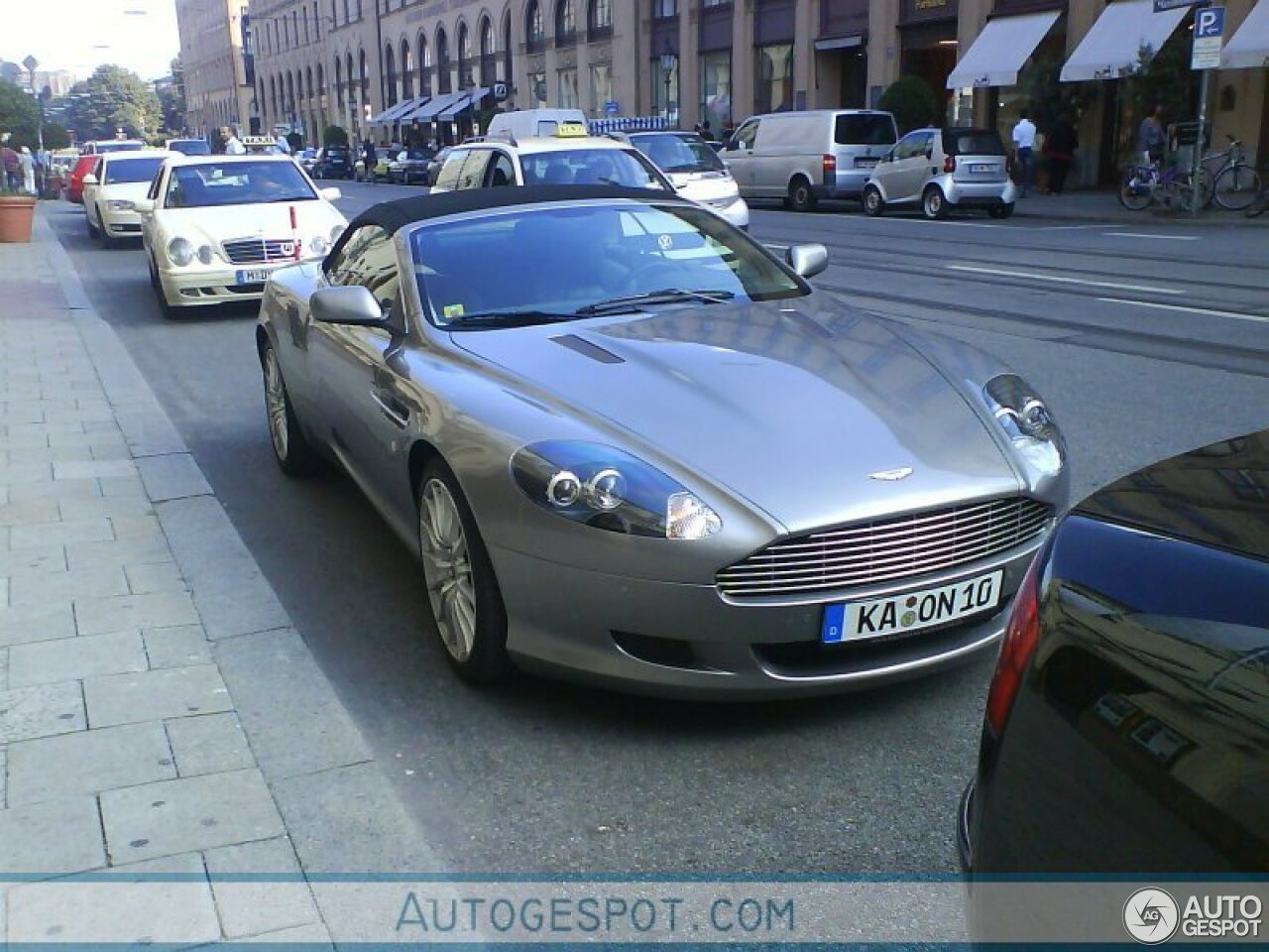 Aston Martin DB9 Volante