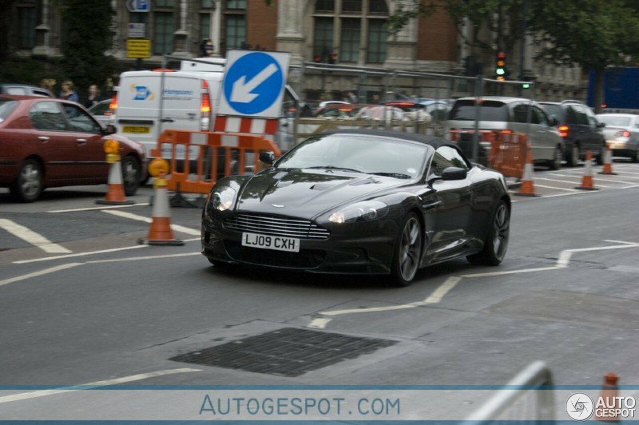 Aston Martin DBS Volante