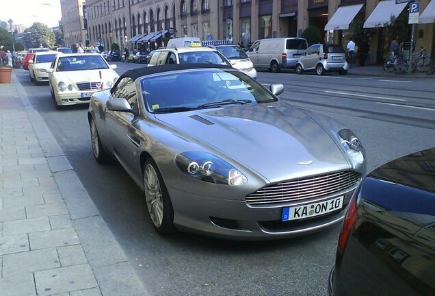 Aston Martin DB9 Volante