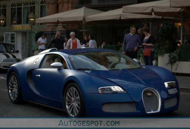 Bugatti Veyron 16.4 Bleu Centenaire