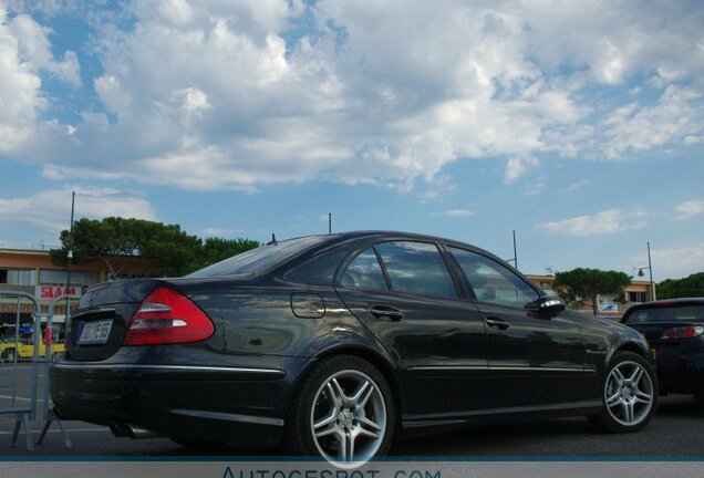 Mercedes-Benz E 55 AMG