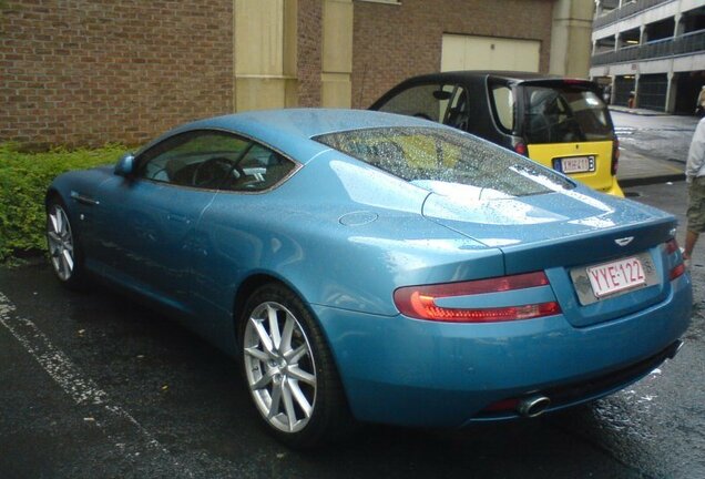 Aston Martin DB9