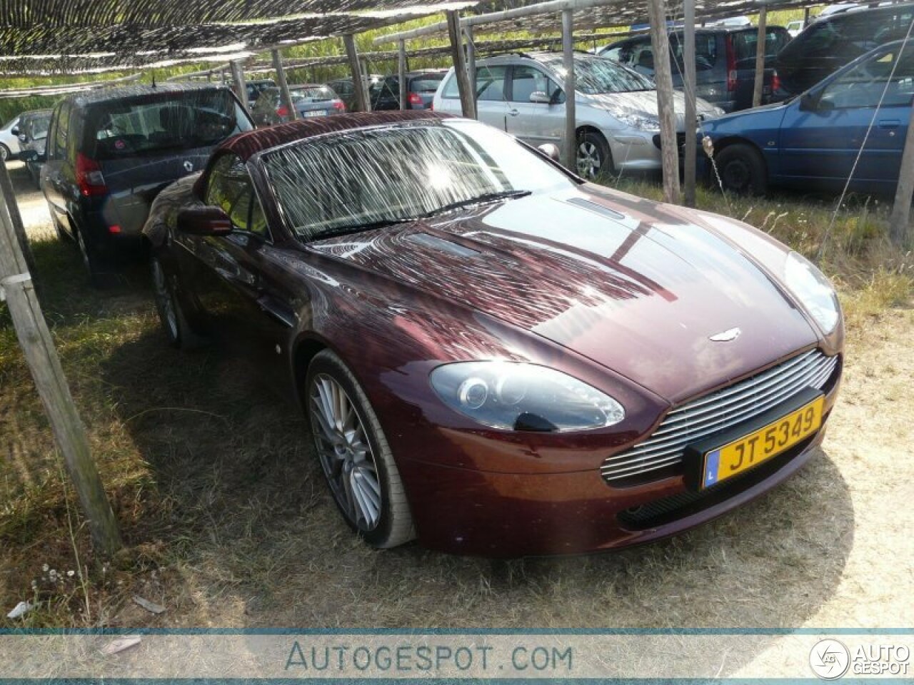 Aston Martin V8 Vantage Roadster