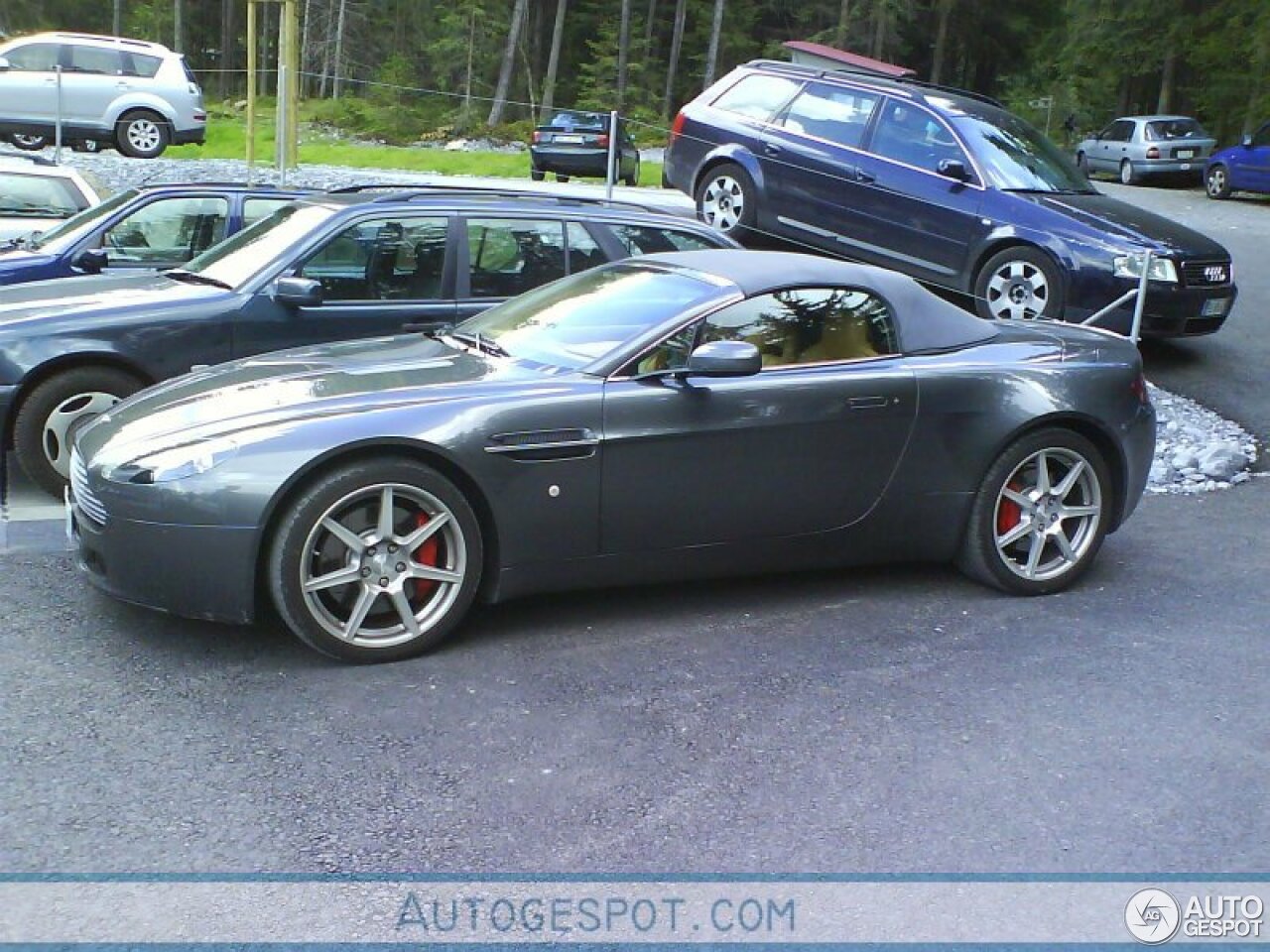 Aston Martin V8 Vantage Roadster