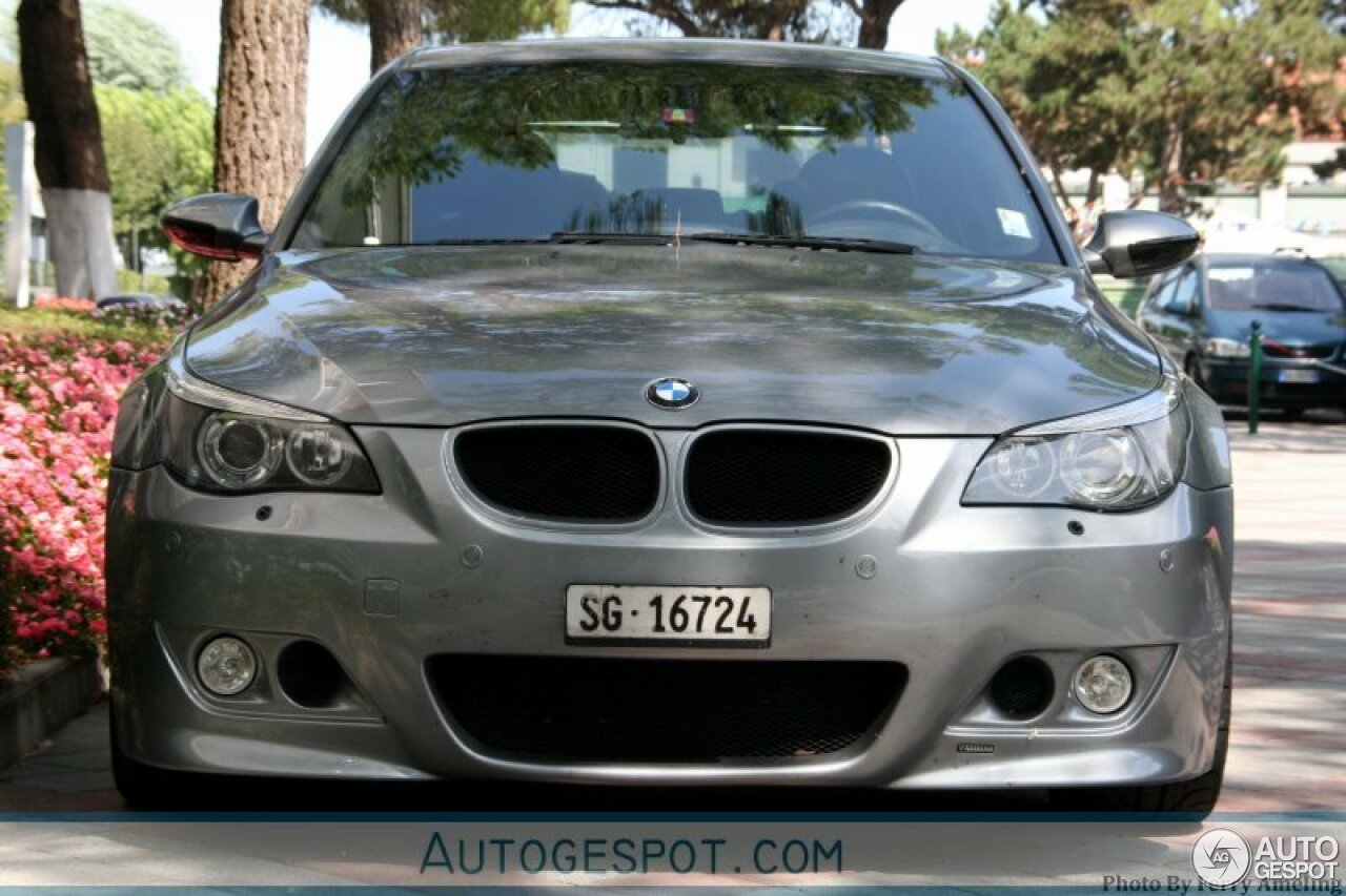 BMW M5 E60 2005