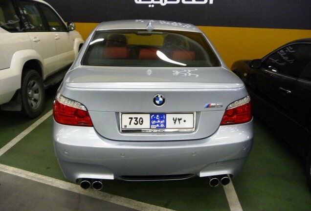 BMW M5 E60 2005