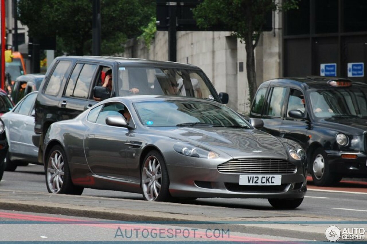 Aston Martin DB9