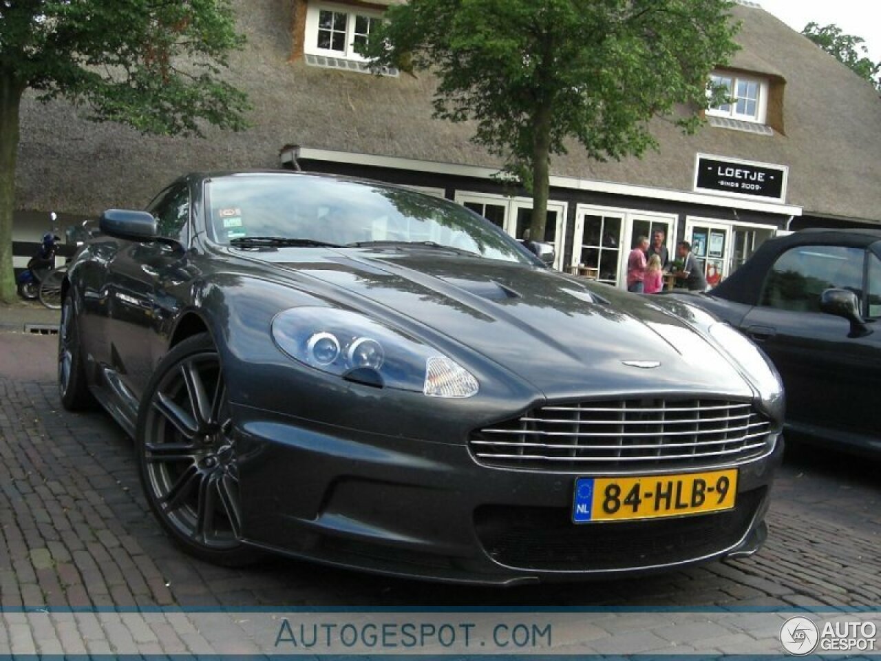 Aston Martin DBS