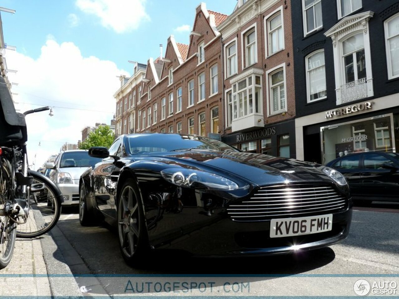 Aston Martin V8 Vantage