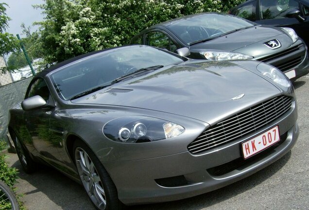 Aston Martin DB9 Volante