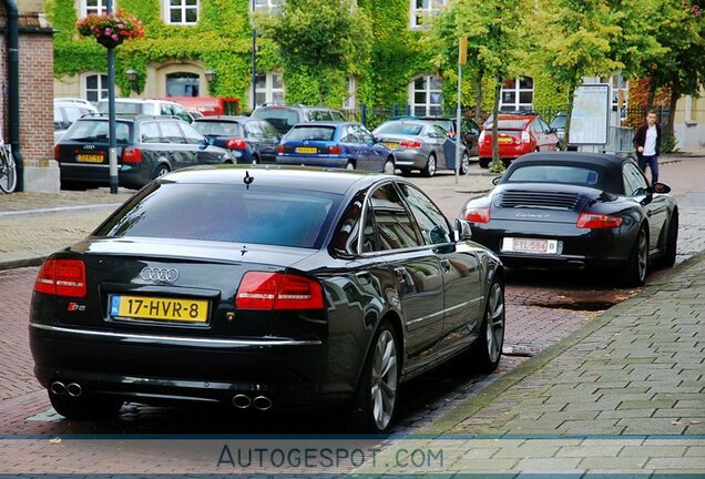 Audi S8 D3