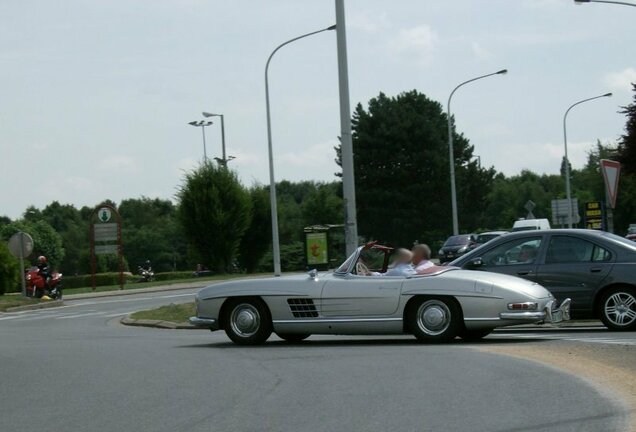 Mercedes-Benz 300SL Roadster