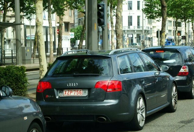 Audi RS4 Avant B7