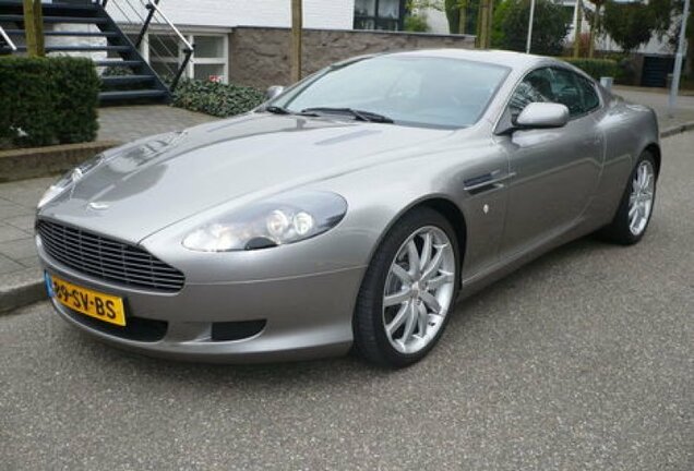 Aston Martin DB9