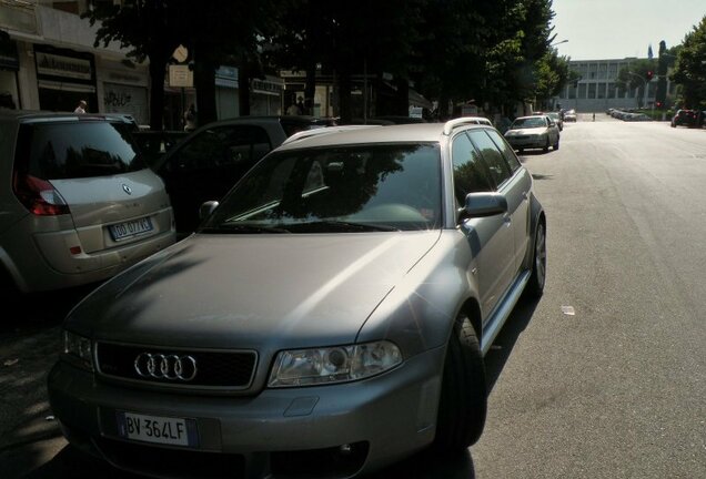 Audi RS4 Avant B5