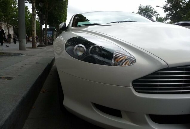 Aston Martin DB9