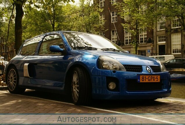 Renault Clio V6 Phase II